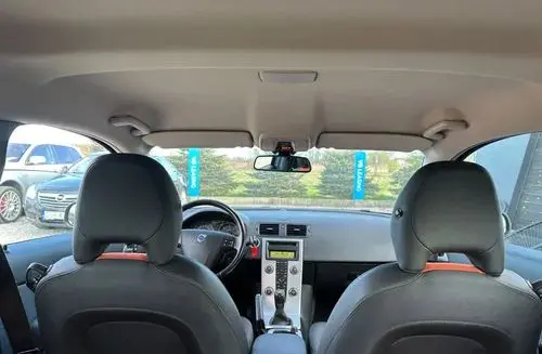VOLVO C30 