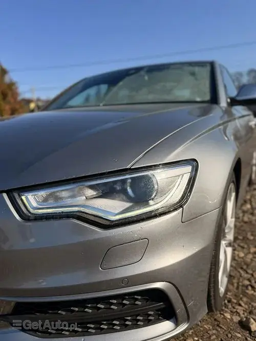 AUDI S6 