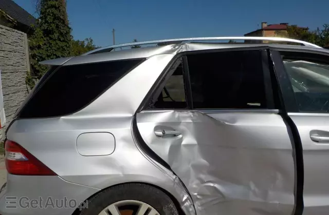 MERCEDES-BENZ ML 250 BlueTEC 4MATIC 7G-TRONIC