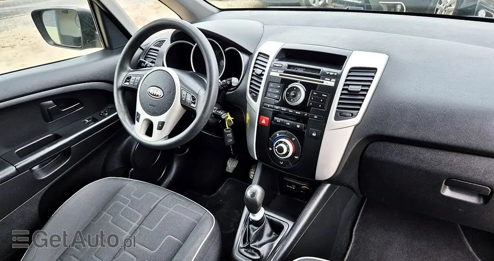 KIA Venga 1.6 CVVT Titanium Collection