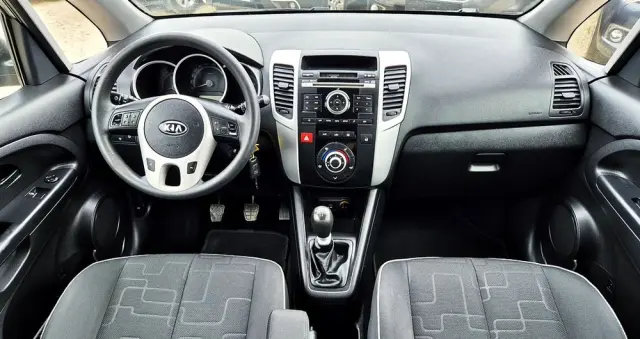 KIA Venga 1.6 CVVT Titanium Collection