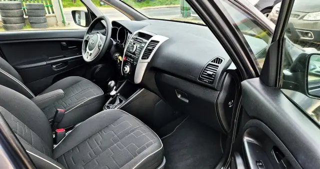 KIA Venga 1.6 CVVT Titanium Collection