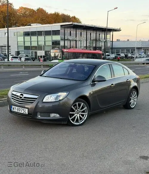 OPEL Insignia 