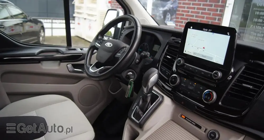 FORD Tourneo Custom 2.0 EcoBlue L1 Sport SelectShift