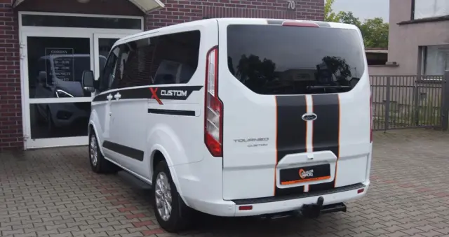 FORD Tourneo Custom 2.0 EcoBlue L1 Sport SelectShift