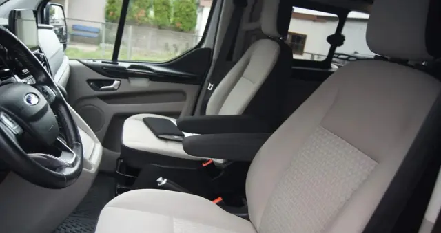 FORD Tourneo Custom 2.0 EcoBlue L1 Sport SelectShift