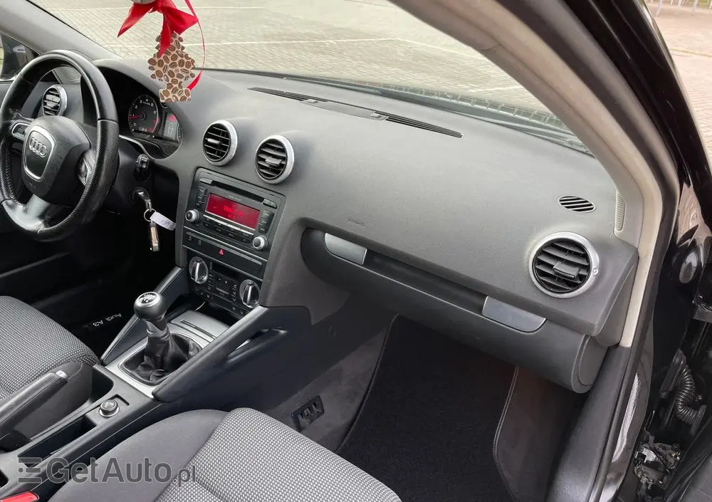 AUDI A3 Sportback 