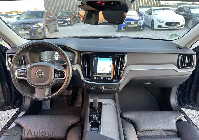 VOLVO V60 Cross Country Pro D4 AWD