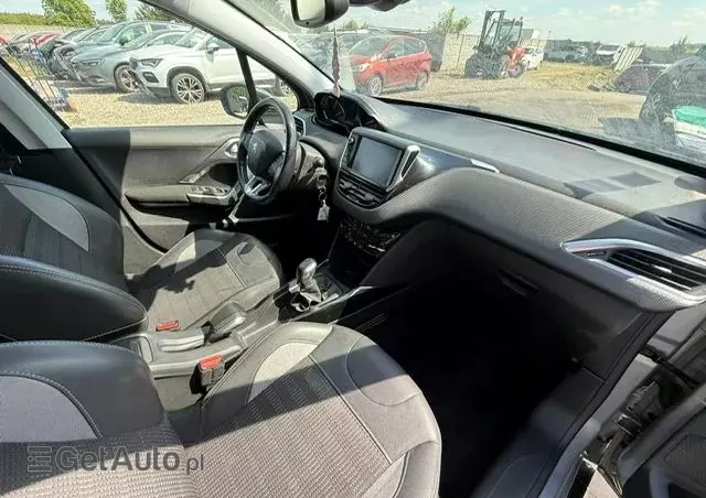 PEUGEOT 2008 1.2 Pure Tech GPF Crossway S&S