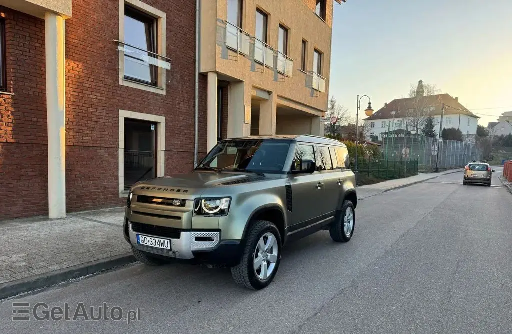 LAND ROVER Defender 