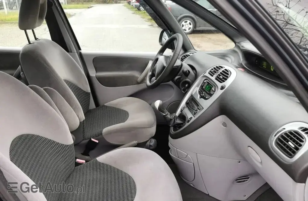 CITROEN Xsara Picasso 