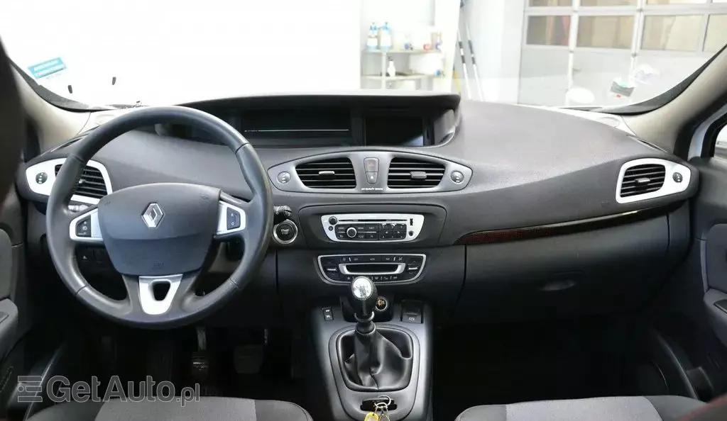 RENAULT Scenic 
