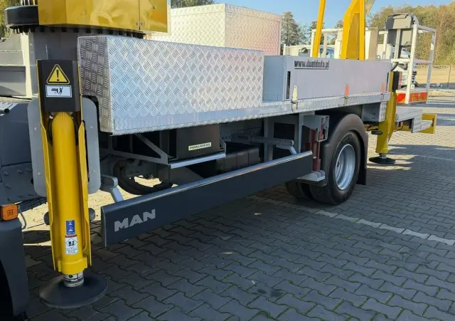 MAN TGL 7.150 Zwyżka Ruthmann T330 33-Metry w bok 21m Mały przebieg 