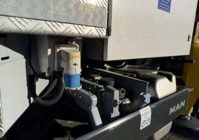 MAN TGL 7.150 Zwyżka Ruthmann T330 33-Metry w bok 21m Mały przebieg 