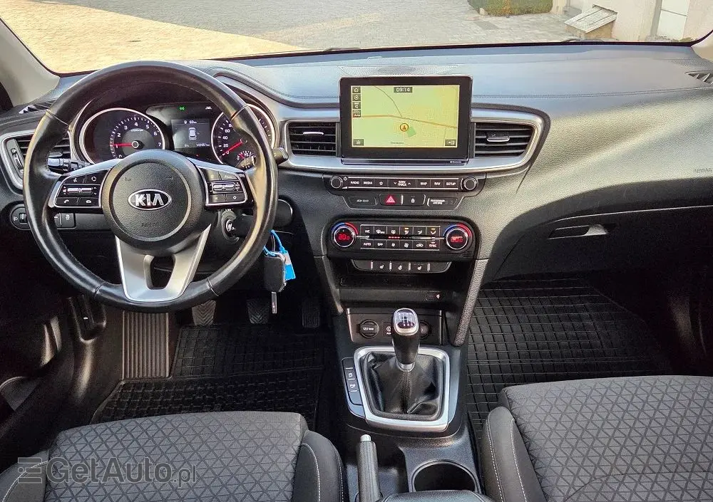 KIA Ceed 1.4 T-GDI OPF Platinum Edition