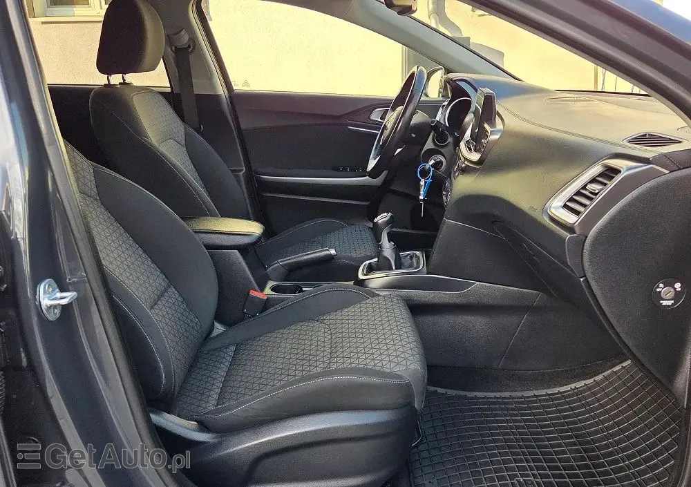 KIA Ceed 1.4 T-GDI OPF Platinum Edition