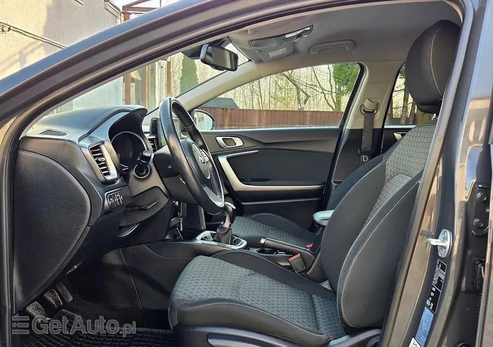 KIA Ceed 1.4 T-GDI OPF Platinum Edition