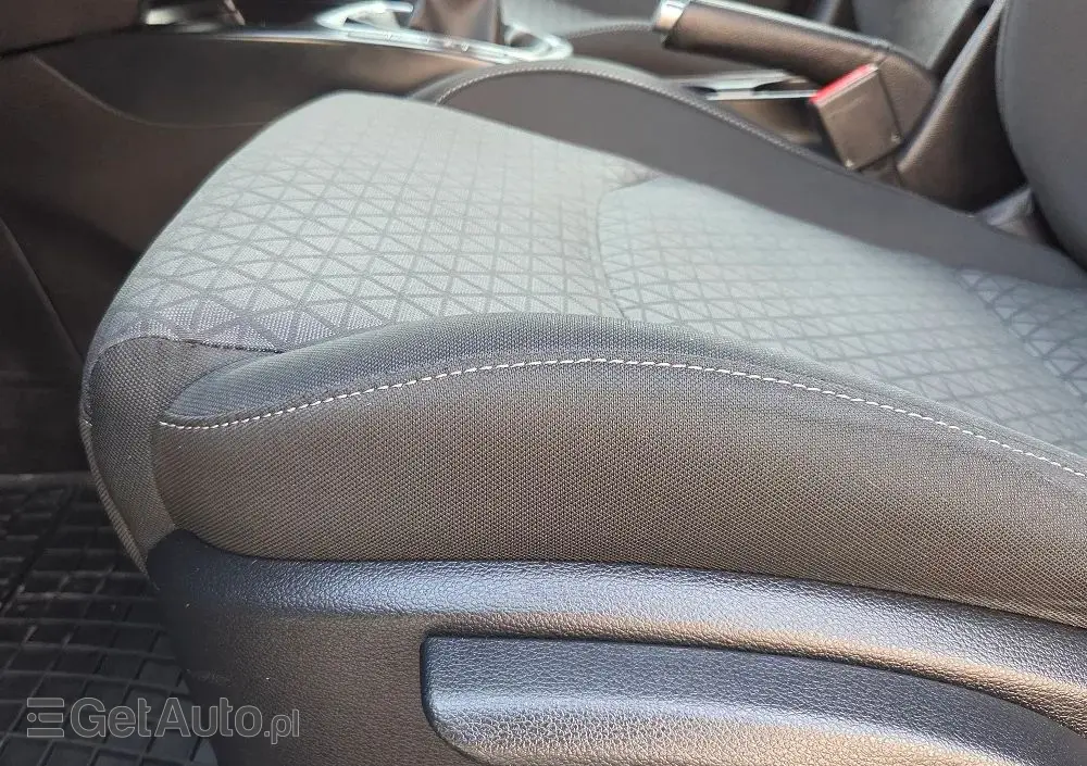 KIA Ceed 1.4 T-GDI OPF Platinum Edition