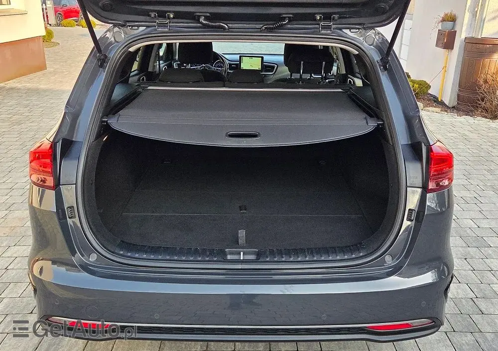 KIA Ceed 1.4 T-GDI OPF Platinum Edition