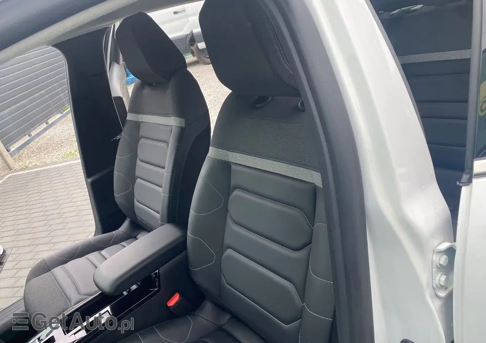 CITROËN C4 PureTech 130 Stop&Start EAT8 FEEL PACK