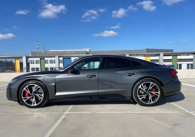 AUDI E-tron GT 60 93kWh Quattro