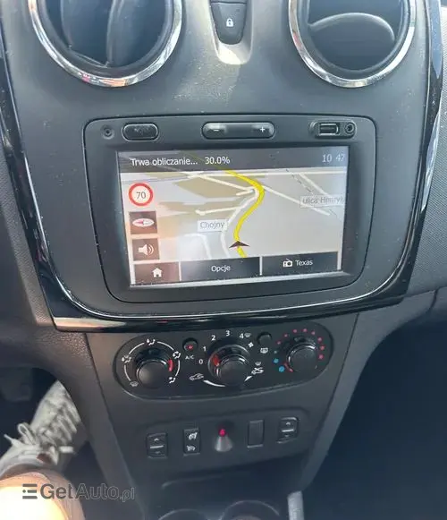 DACIA Sandero 