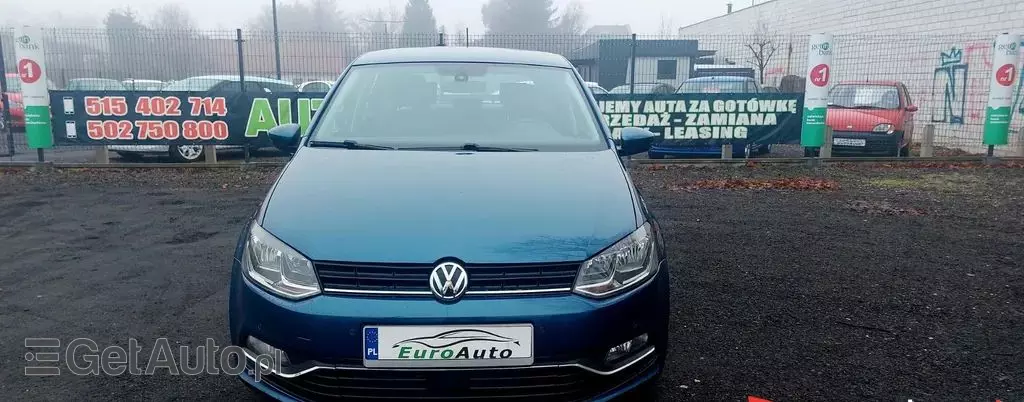 VOLKSWAGEN Polo 