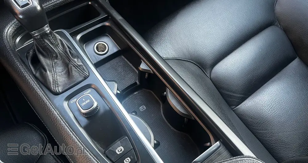 VOLVO V90 D4 Momentum