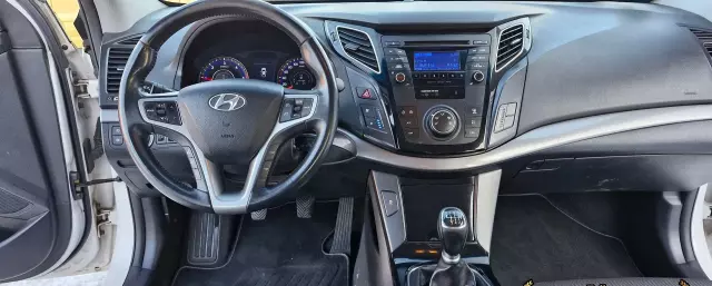 HYUNDAI I40 1.7 CRDi (136 KM)