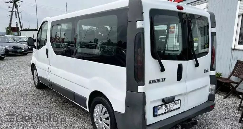 RENAULT Trafic 
