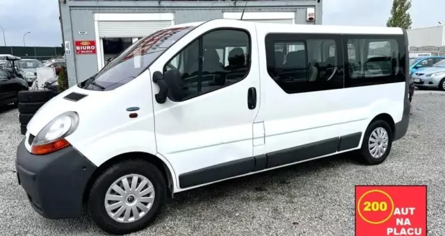 RENAULT Trafic 