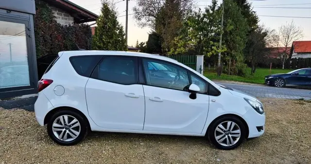 OPEL Meriva 1.4 T Cosmo