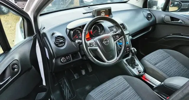 OPEL Meriva 1.4 T Cosmo