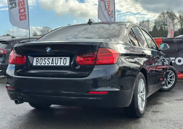 BMW Seria 3 318d