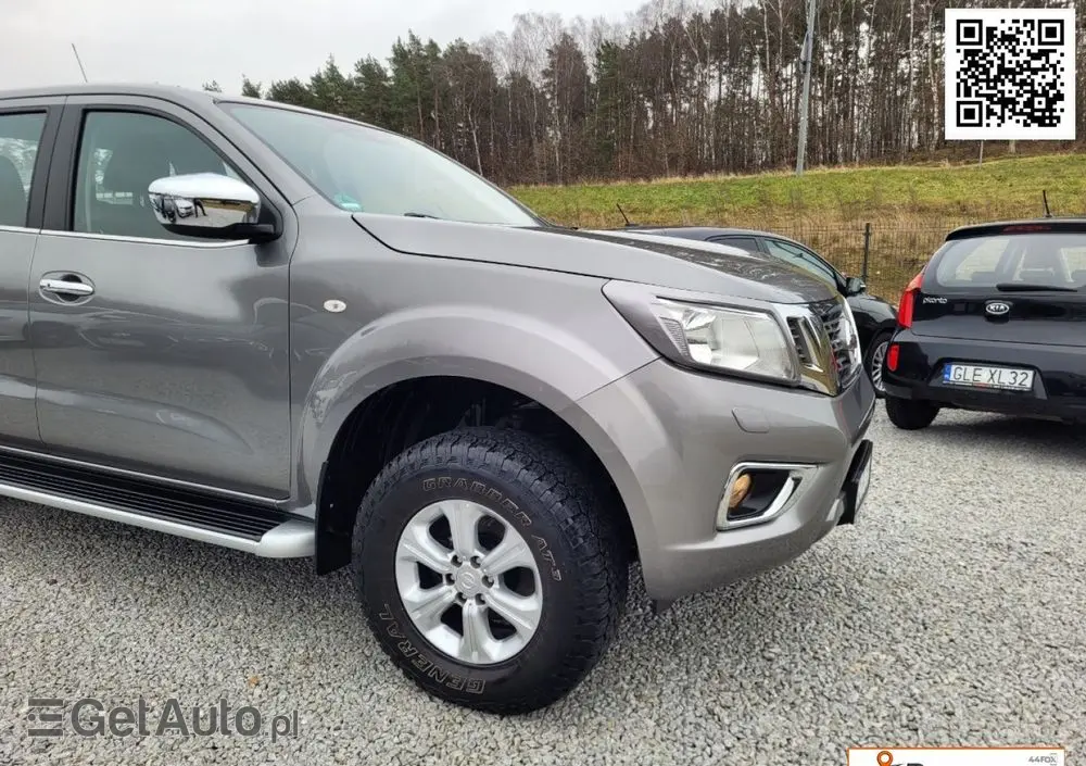 NISSAN Navara 