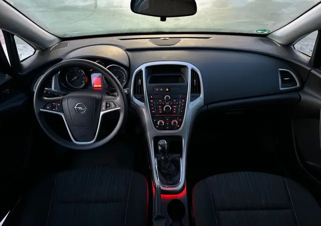 OPEL Astra 1.4 Turbo
