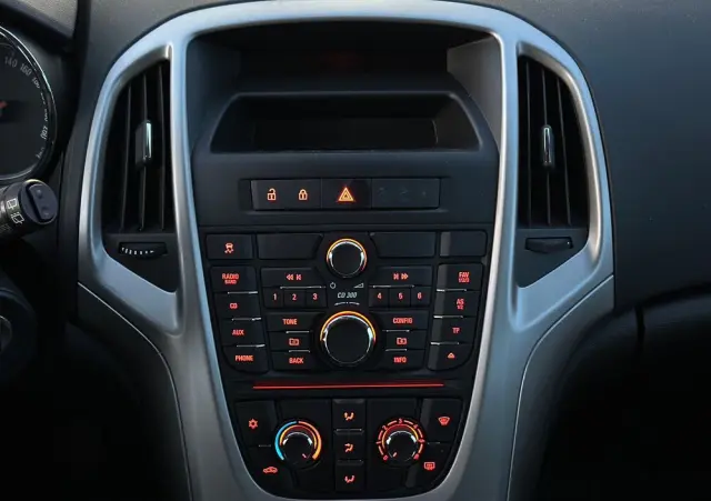 OPEL Astra 1.4 Turbo