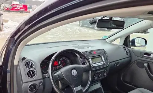 VOLKSWAGEN Golf Plus 