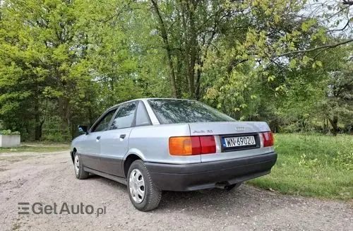 AUDI 80 