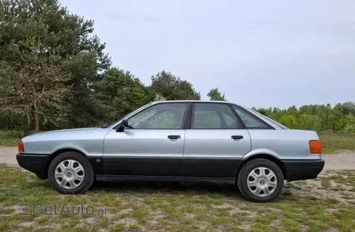 AUDI 80 