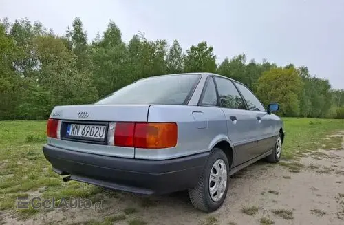 AUDI 80 