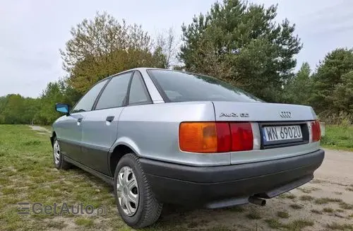 AUDI 80 