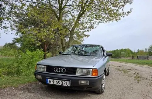 AUDI 80 