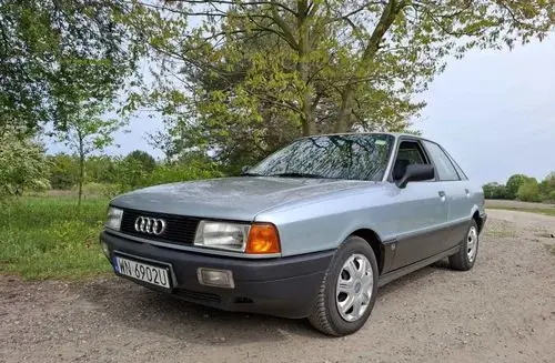 AUDI 80 