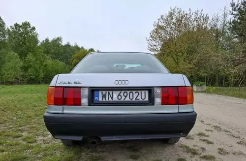 AUDI 80 