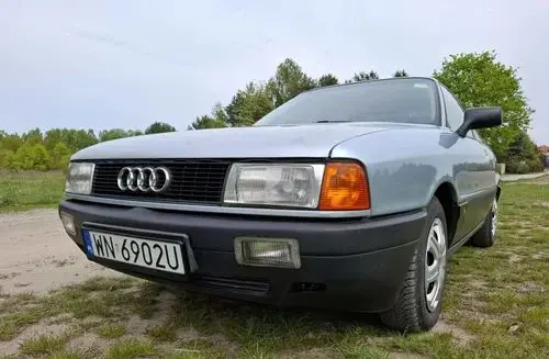 AUDI 80 