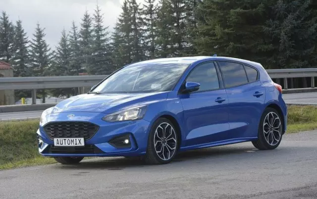 FORD Focus 1.5 EcoBlue Start-Stopp-System ST-LINE