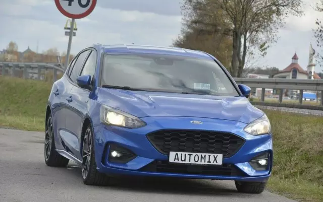 FORD Focus 1.5 EcoBlue Start-Stopp-System ST-LINE