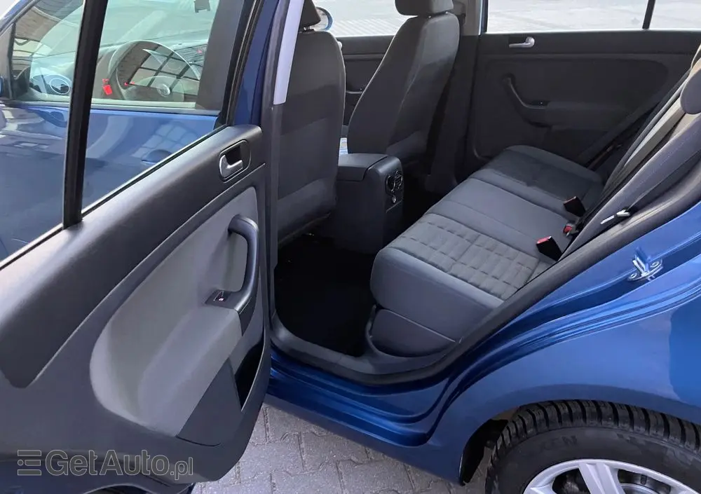 VOLKSWAGEN Golf Plus 1.6 Tour Edition