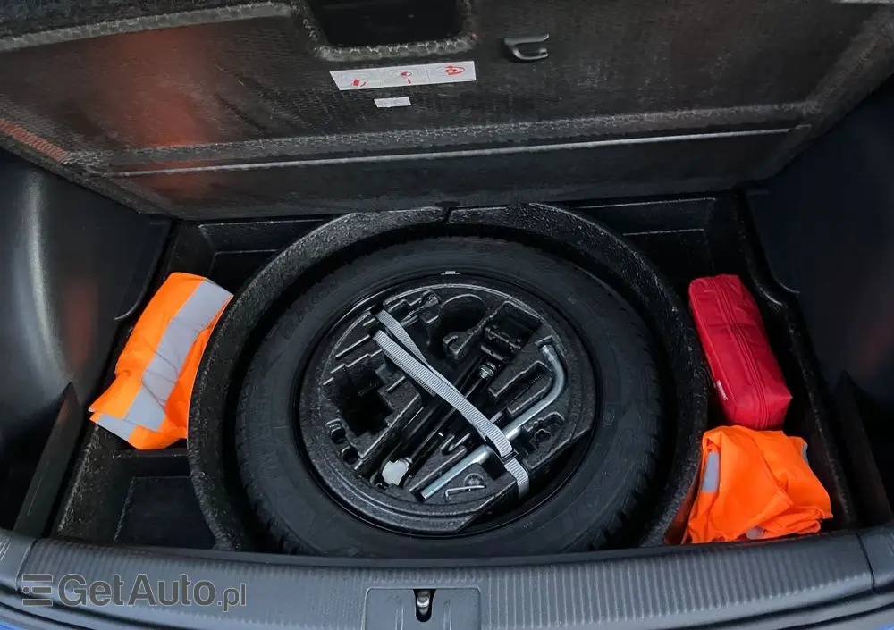 VOLKSWAGEN Golf Plus 1.6 Tour Edition